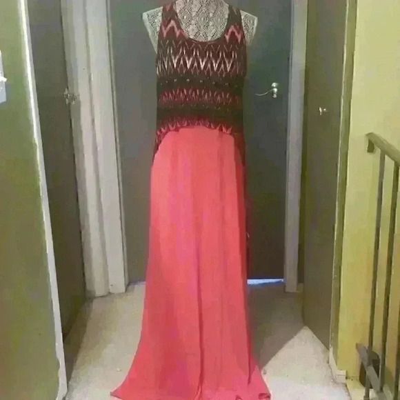 Muse Dresses & Skirts - Muse ethnic print Tank Dress sz 12